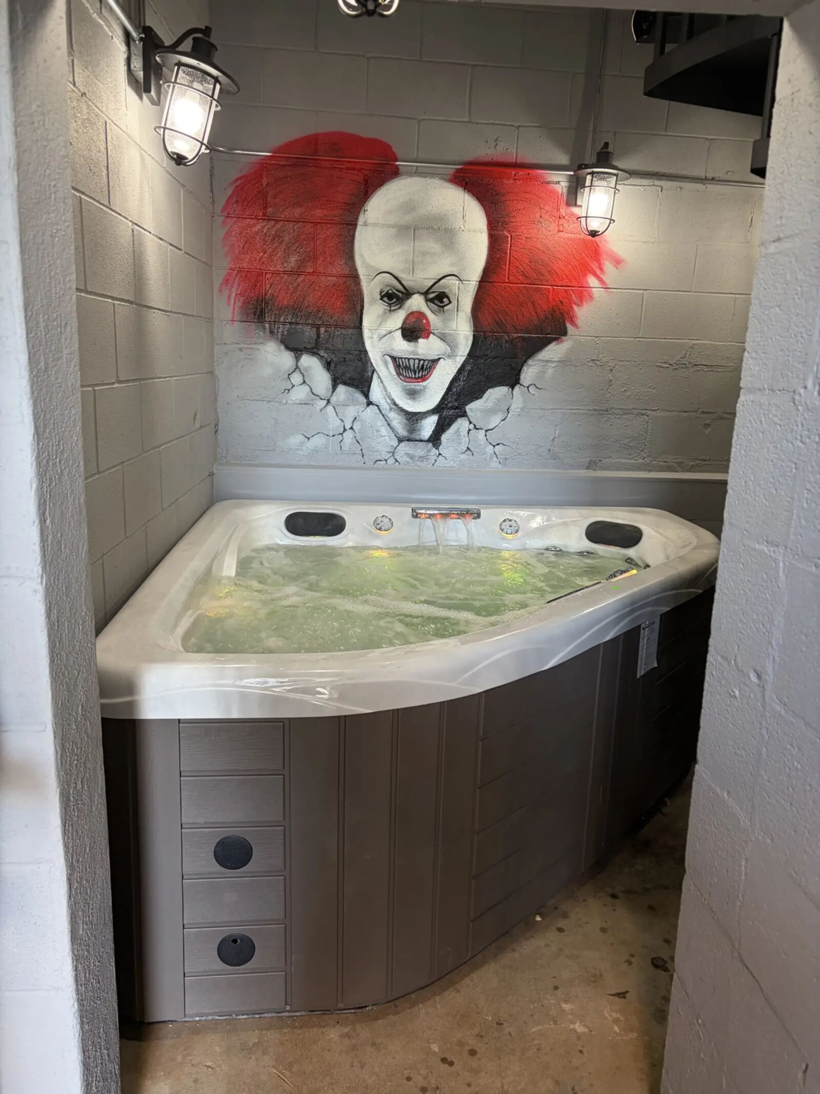 Black House Stay horror-themed Airbnb hot tub Indianapolis